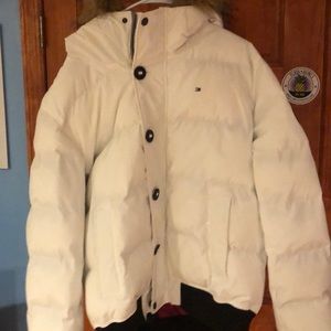 TOMMY HILFIGER WHITE WINTER JACKET